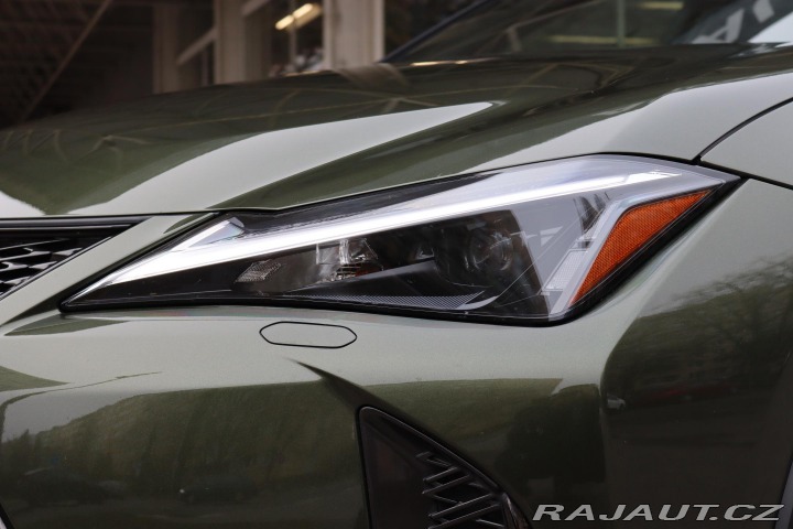 Lexus Ostatní modely UX 250h F-SPORT DESIGN 2.0 135kW 2023