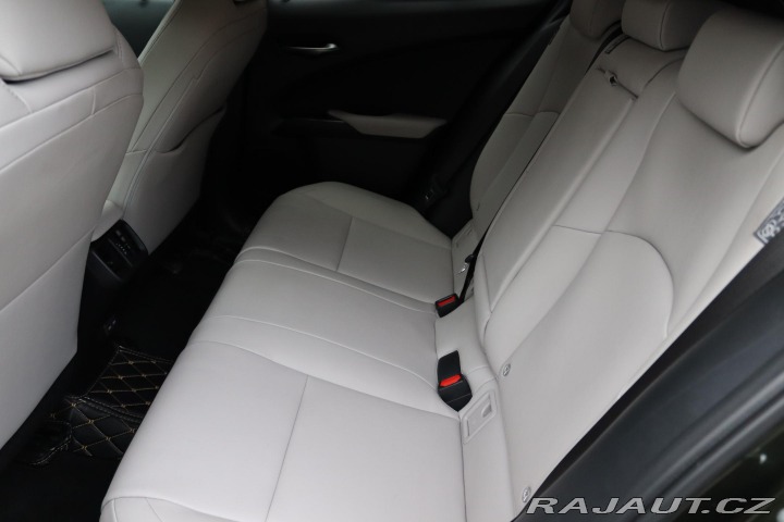 Lexus Ostatní modely UX 250h F-SPORT DESIGN 2.0 135kW 2023