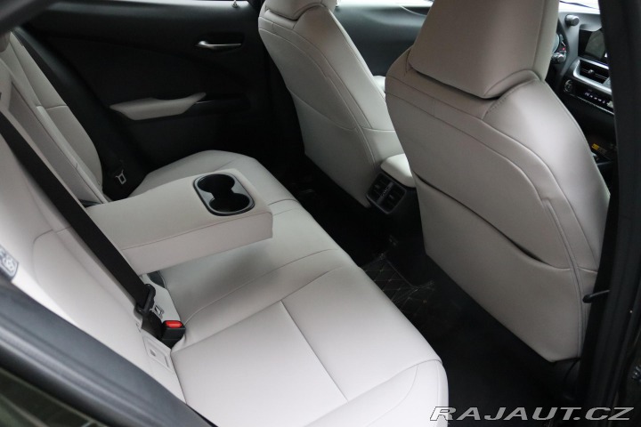 Lexus Ostatní modely UX 250h F-SPORT DESIGN 2.0 135kW 2023