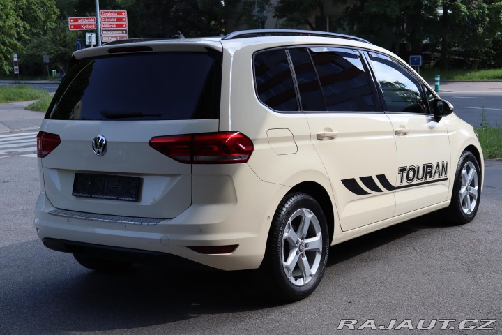 Volkswagen Touran 2.0TDI DSG 85kW 7 MÍST DP 2019