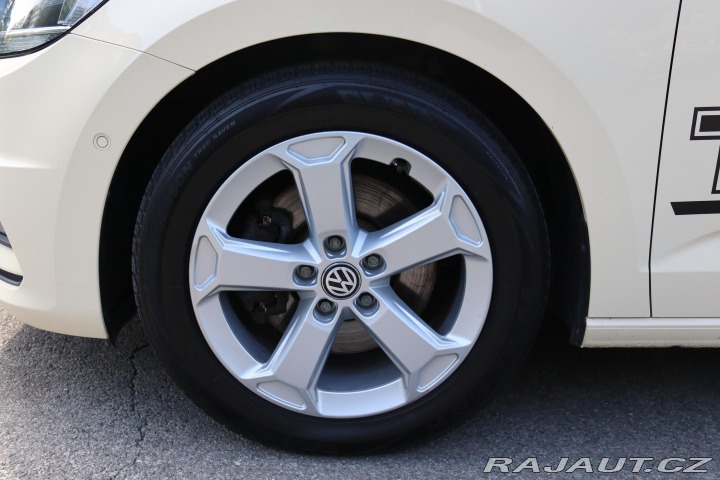 Volkswagen Touran 2.0TDI DSG 85kW 7 MÍST DP 2019
