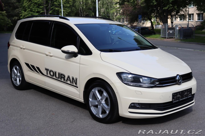 Volkswagen Touran 2.0TDI DSG 85kW 7 MÍST DP 2019