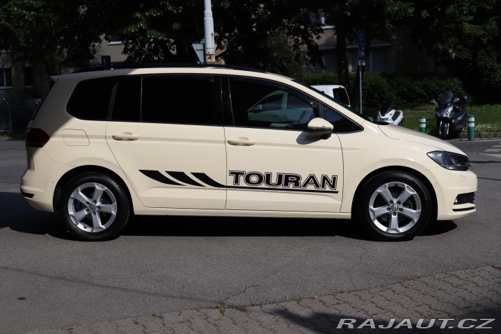 Volkswagen Touran 2.0TDI DSG 85kW 7 MÍST DP 2019