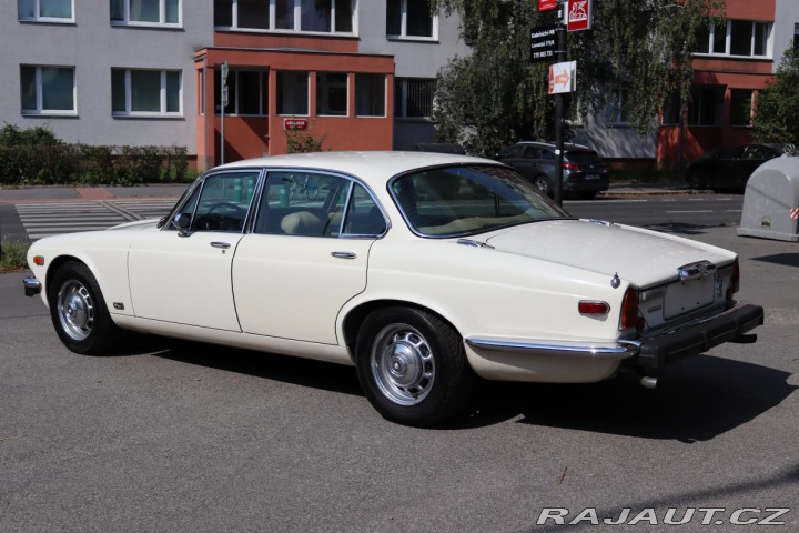 Jaguar XJ6 XJ6L 4.2 V6 125kW 1975