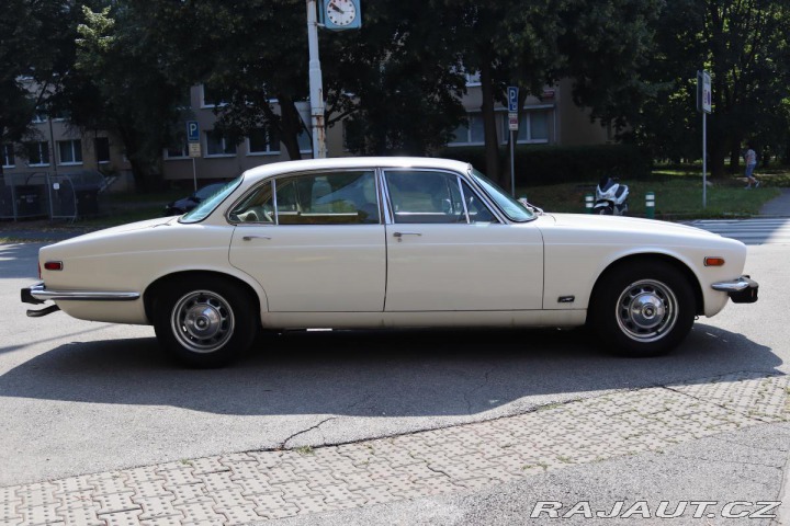 Jaguar XJ6 XJ6L 4.2 V6 125kW 1975