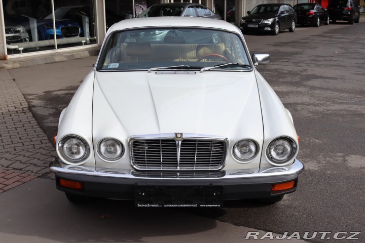 Jaguar XJ6 XJ6L 4.2 V6 125kW 1974 1974