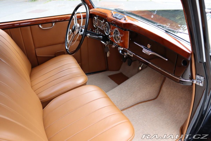 Mercedes-Benz Ostatní modely W187 220B CABRIO 1952
