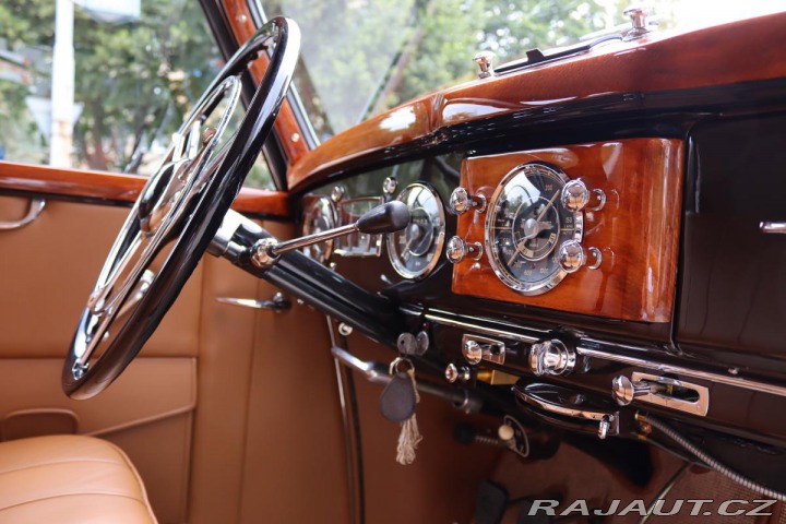 Mercedes-Benz Ostatní modely W187 220B CABRIO 1952