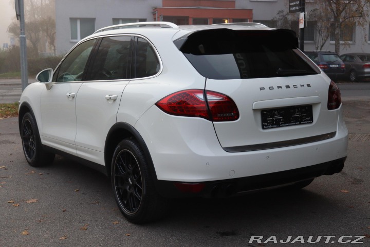 Porsche Cayenne S 4.8 V8 4X4 294kW ČR 2011