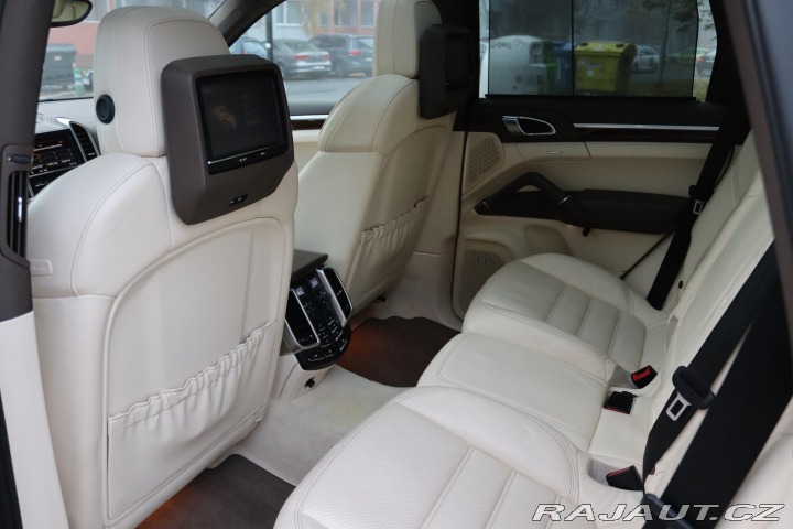 Porsche Cayenne S 4.8 V8 4X4 294kW ČR 2011