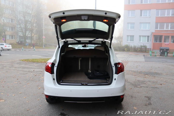 Porsche Cayenne S 4.8 V8 4X4 294kW ČR 2011