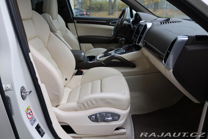 Porsche Cayenne S 4.8 V8 4X4 294kW ČR 2011