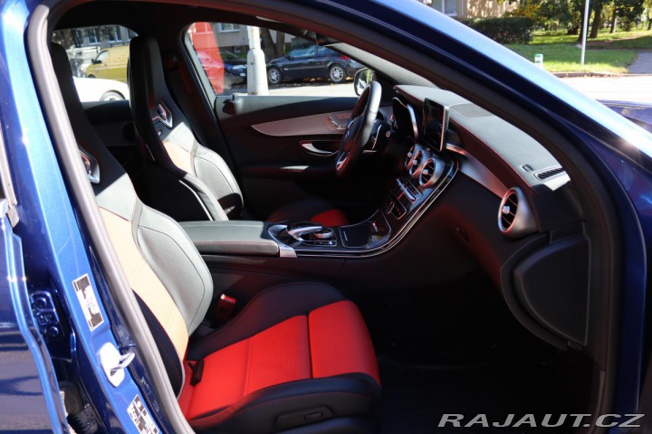 Mercedes-Benz C AMG C63 4.0 V8 BITURBO 35 2016