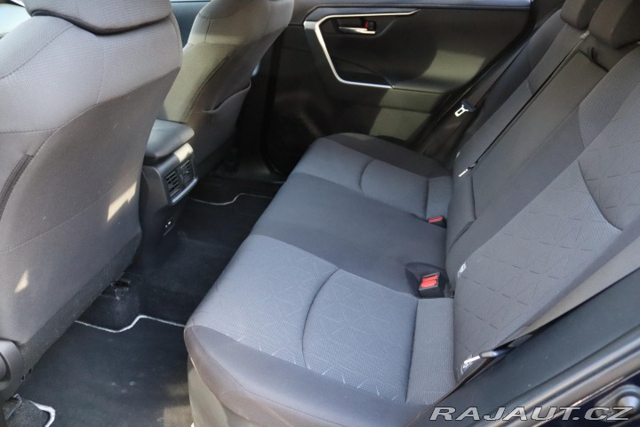 Toyota RAV4 2.5 HYBRID CVT 131kW 2021