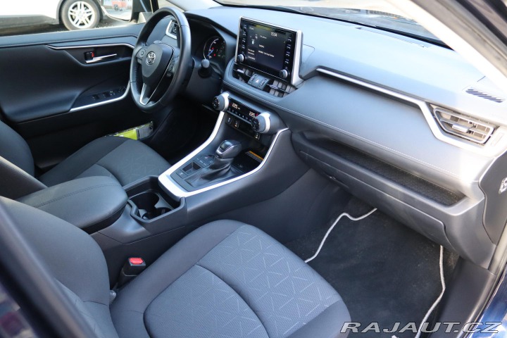 Toyota RAV4 2.5 HYBRID CVT 131kW 2021