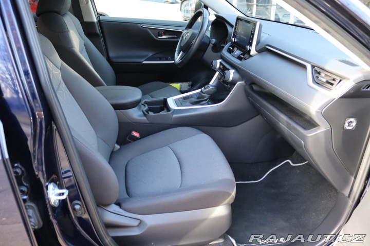 Toyota RAV4 2.5 HYBRID CVT 131kW 2021