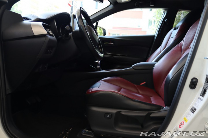 Toyota C-HR 1.8 HYBRID SELECTION 90kW 2018