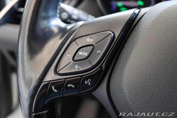 Toyota C-HR 1.8 HYBRID SELECTION 90kW 2018