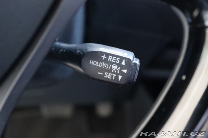Toyota C-HR 1.8 HYBRID SELECTION 90kW 2018