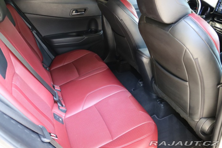 Toyota C-HR 1.8 HYBRID SELECTION 90kW 2018