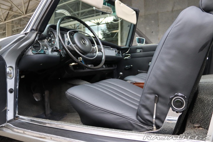 Mercedes-Benz SL W113 280 SL ROADSTER PAGO 1970