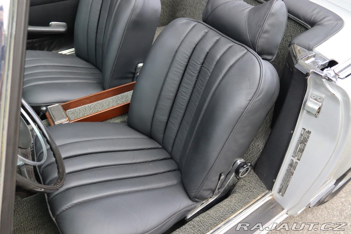 Mercedes-Benz SL W113 280 SL ROADSTER PAGO 1970