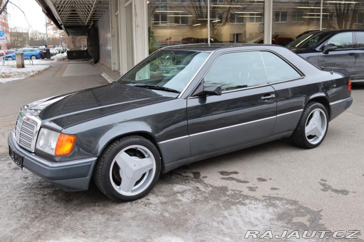 Mercedes-Benz 124 124 320CE AT 162kW 1992