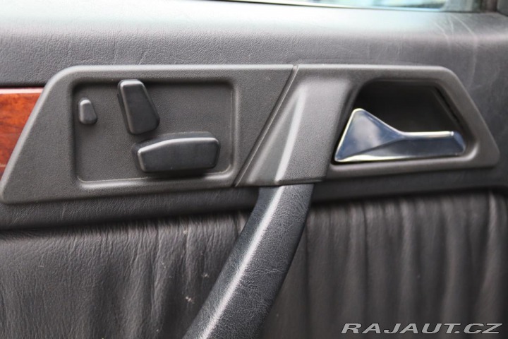 Mercedes-Benz 124 124 320CE AT 162kW 1992