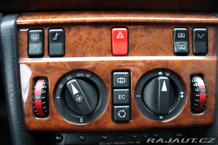 Mercedes-Benz 124 124 320CE AT 162kW 1992