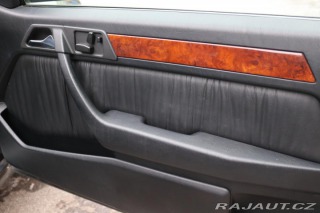 Mercedes-Benz 124 124 320CE AT 162kW 1992
