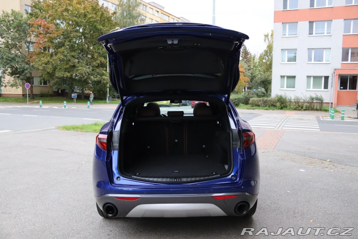 Alfa Romeo Stelvio 2.0TI Q4 206kW DPH 6 TIS 2023