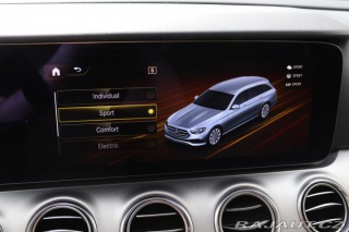 Mercedes-Benz E E 300e PLUG-IN HYBRID KOM 2021