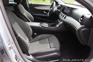 Mercedes-Benz E E 300e PLUG-IN HYBRID KOM 2021