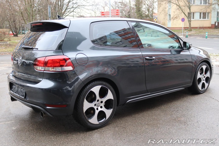 Volkswagen Golf GTI 2.0TSI 147kW S 2011