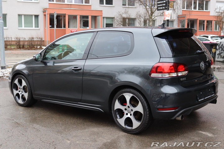 Volkswagen Golf GTI 2.0TSI 147kW S 2011