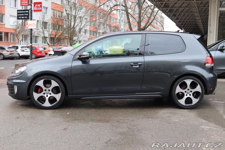 Volkswagen Golf GTI 2.0TSI 147kW S 2011