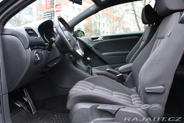 Volkswagen Golf GTI 2.0TSI 147kW S 2011