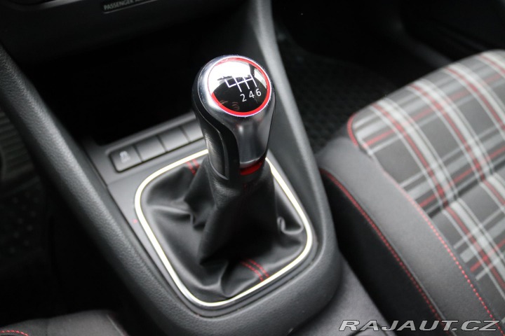 Volkswagen Golf GTI 2.0TSI 147kW S 2011