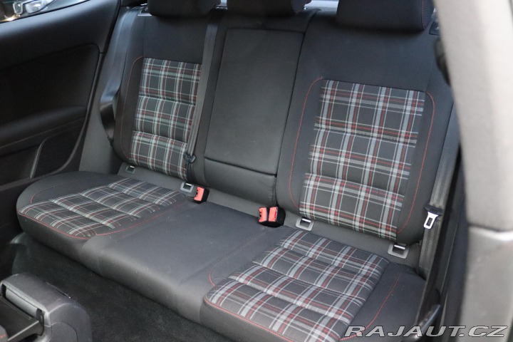 Volkswagen Golf GTI 2.0TSI 147kW S 2011