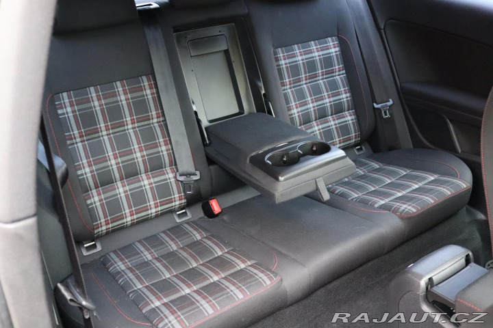 Volkswagen Golf GTI 2.0TSI 147kW S 2011