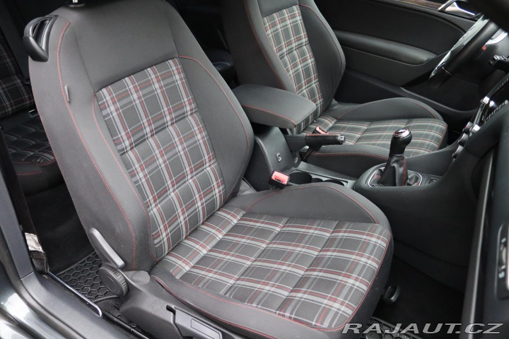 Volkswagen Golf GTI 2.0TSI 147kW 2011