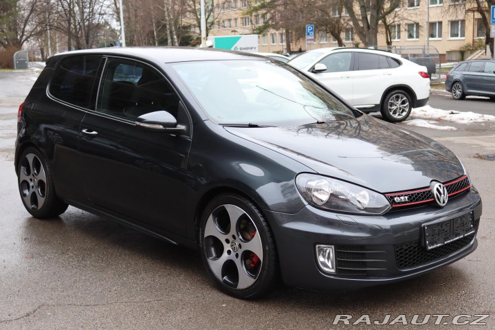 Volkswagen Golf GTI 2.0TSI 147kW S 2011