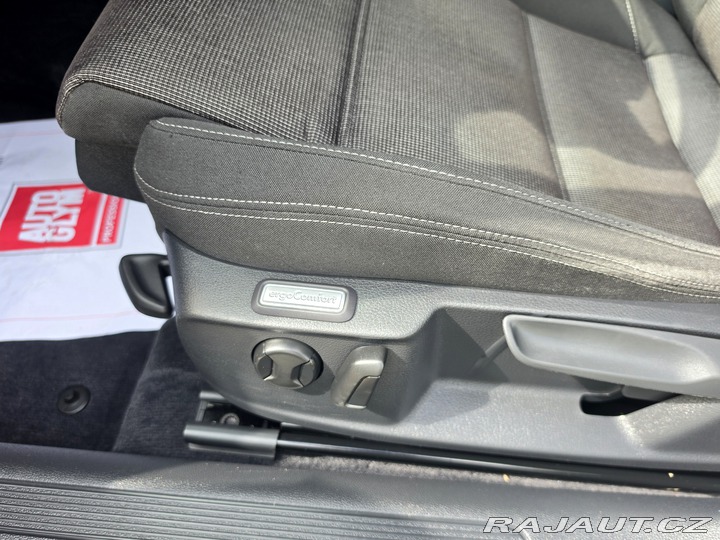 Volkswagen Passat B8 COMFORT 1.4 TSI 92 KW 2016