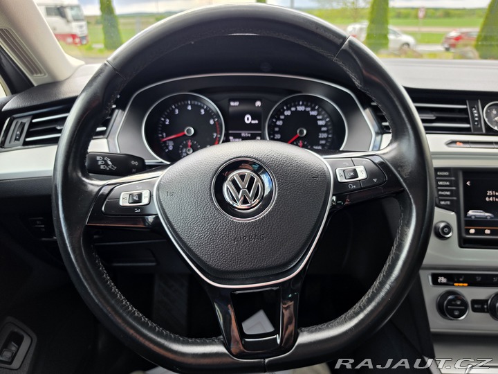 Volkswagen Passat B8 COMFORT 1.4 TSI 92 KW 2016