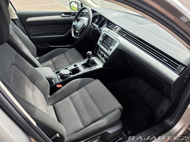 Volkswagen Passat B8 COMFORT 1.4 TSI 92 KW 2016