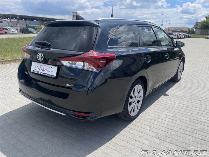 Toyota Auris 1,8 i 73kw Hybrid e-CVT b 2018