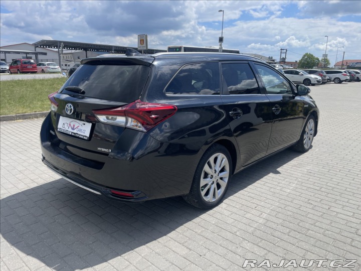 Toyota Auris 1,8 i 73kw Hybrid e-CVT b 2018