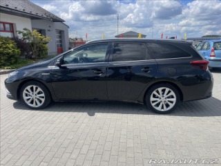Toyota Auris 1,8 i 73kw Hybrid e-CVT b 2018