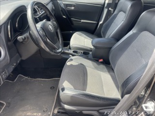 Toyota Auris 1,8 i 73kw Hybrid e-CVT b 2018