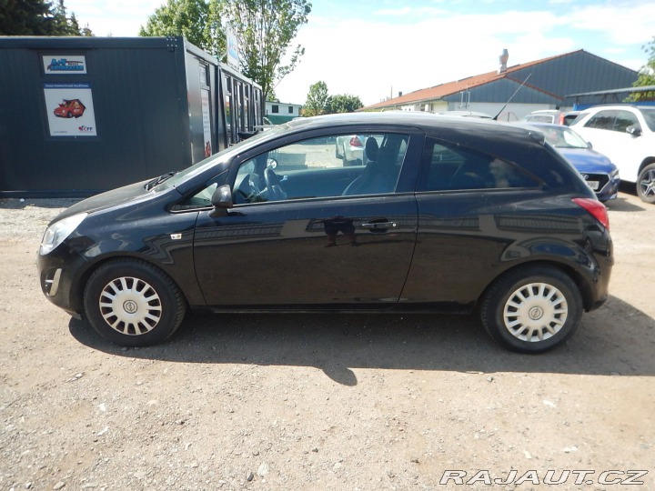 Opel Corsa 1.4i, KLIMA 2011
